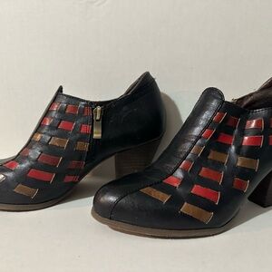 L’ARTISTE Spring Step Stylish Black and Red Women's Heeled Shoes Size 37
